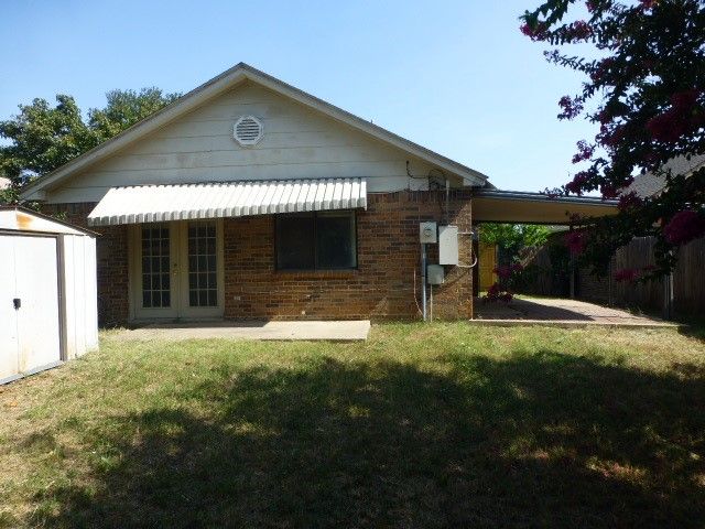 10711 Tall Oak Drive, Fort Worth, TX 76108