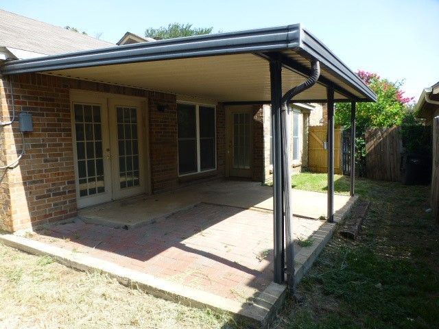 10711 Tall Oak Drive, Fort Worth, TX 76108