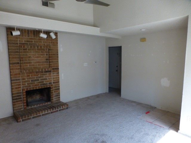 10711 Tall Oak Drive, Fort Worth, TX 76108