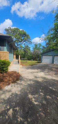 5452 E Lakeland Drive, North Charleston, SC 29406