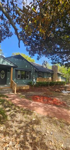 5452 E Lakeland Drive, North Charleston, SC 29406