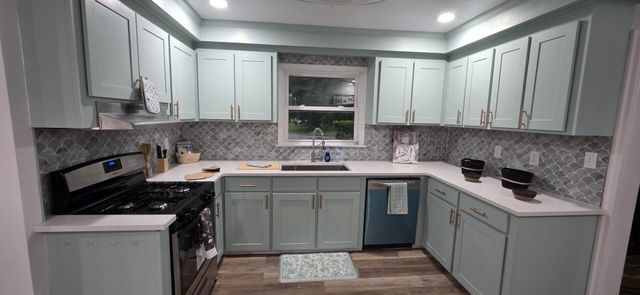 5452 E Lakeland Drive, North Charleston, SC 29406