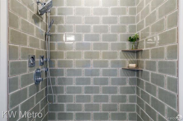 120 E Liberty Street 302, Milford, MI 48381