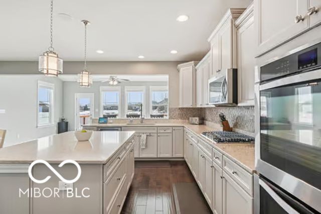 6305 Ederline Lane, Noblesville, IN 46062