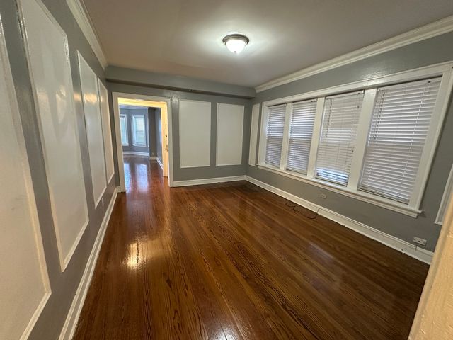 7612 S PHILLIPS Avenue 2, Chicago, IL 60649
