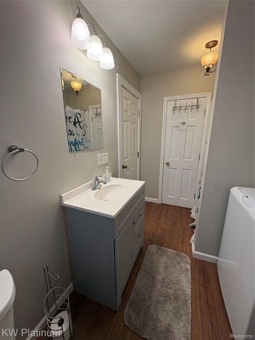 7280 North Road Road, Burtchville Township, MI 48059