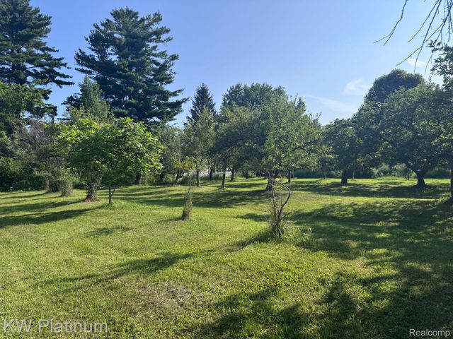 7280 North Road Road, Burtchville Township, MI 48059