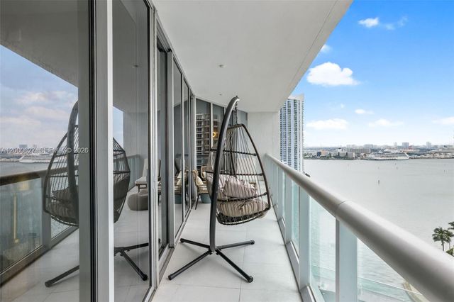 465 Brickell Ave 1805, Miami, FL 33131