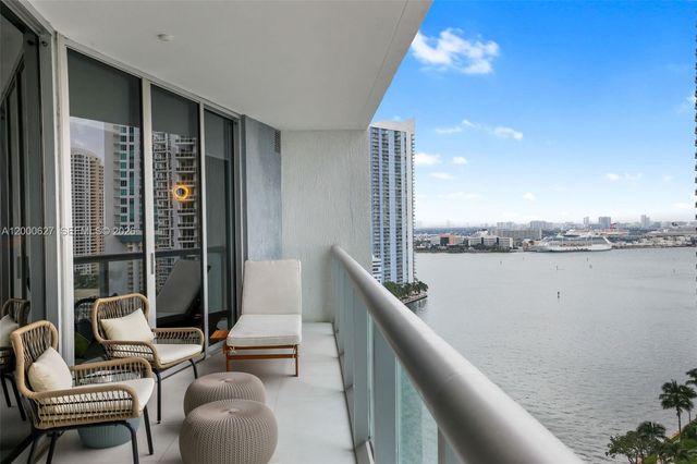 465 Brickell Ave 1805, Miami, FL 33131