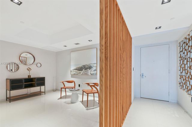 465 Brickell Ave 1805, Miami, FL 33131