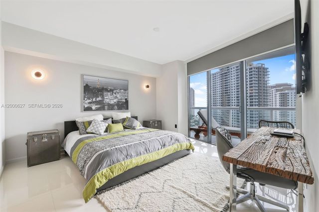 465 Brickell Ave 1805, Miami, FL 33131