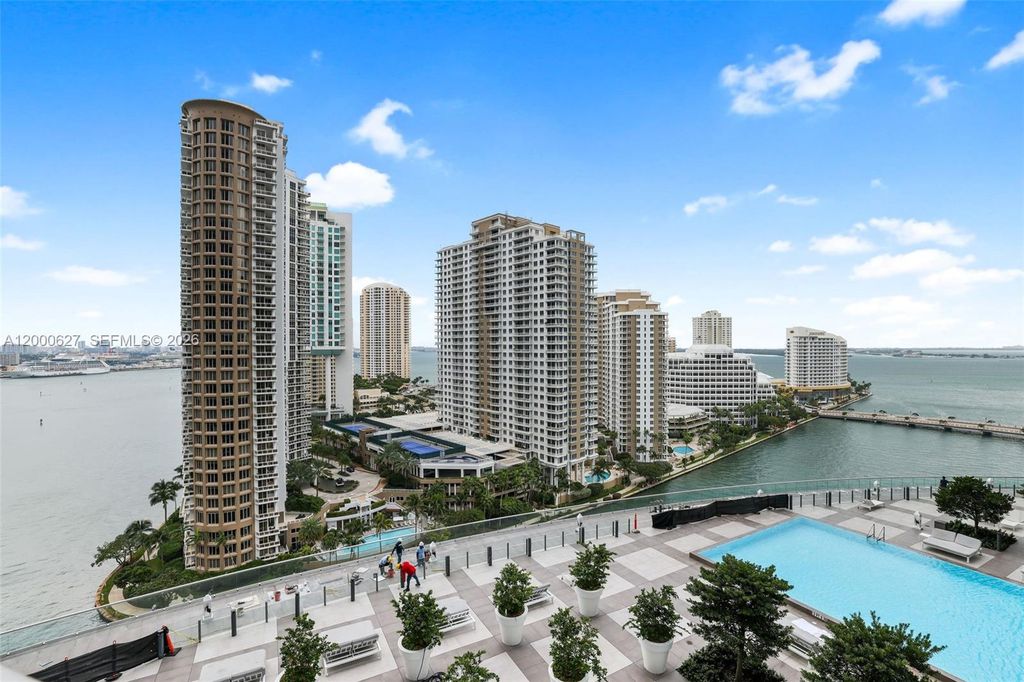 465 Brickell Ave 1805, Miami, FL 33131