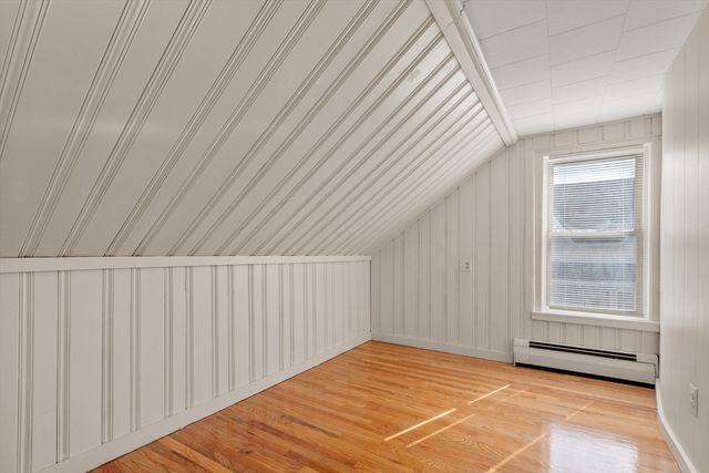 155 Grand St, Worcester, MA 01603