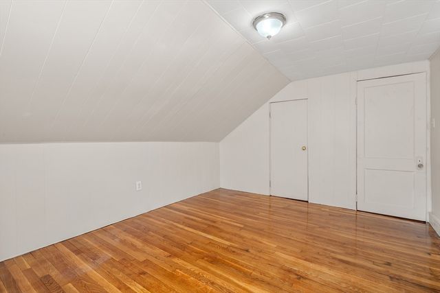 155 Grand St, Worcester, MA 01603