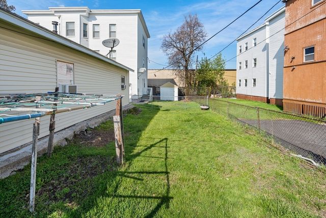 155 Grand St, Worcester, MA 01603