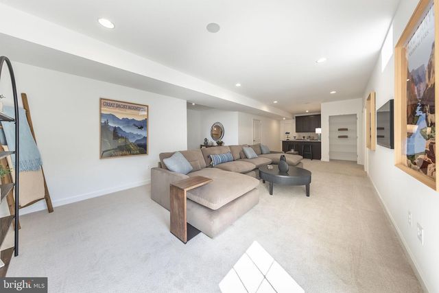 11305 COUNTRY CLUB RD, New Market, MD 21774