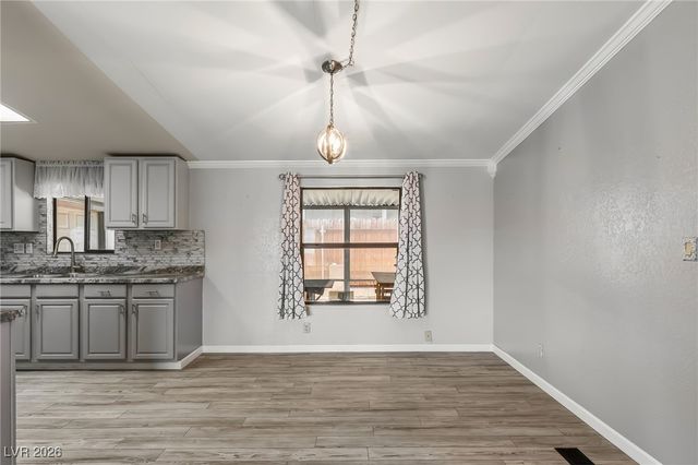 1611 Esquina Street, Laughlin, NV 89029