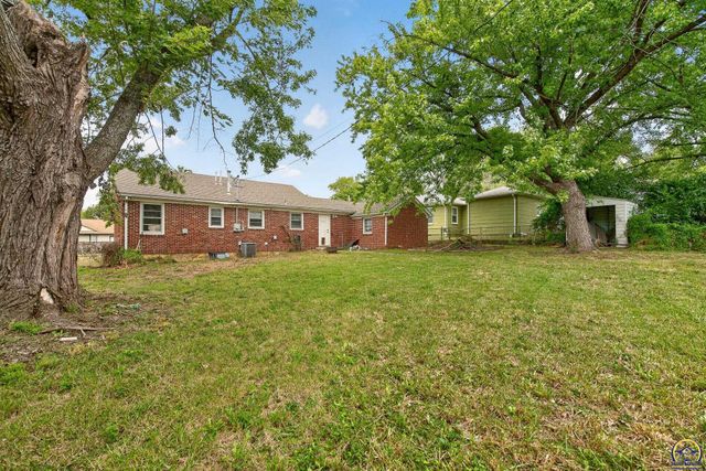 3104 SE Colorado AVE, Topeka, KS 66605