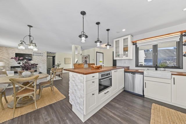 N81W13612 Wedge COURT, Menomonee Falls, WI 53051