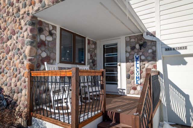 N81W13612 Wedge COURT, Menomonee Falls, WI 53051