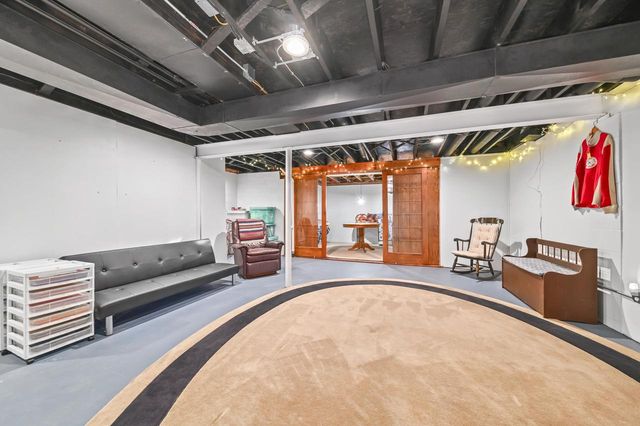 N81W13612 Wedge COURT, Menomonee Falls, WI 53051