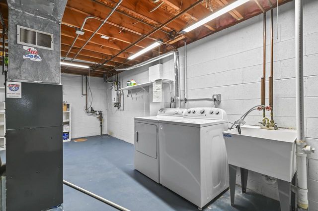 N81W13612 Wedge COURT, Menomonee Falls, WI 53051