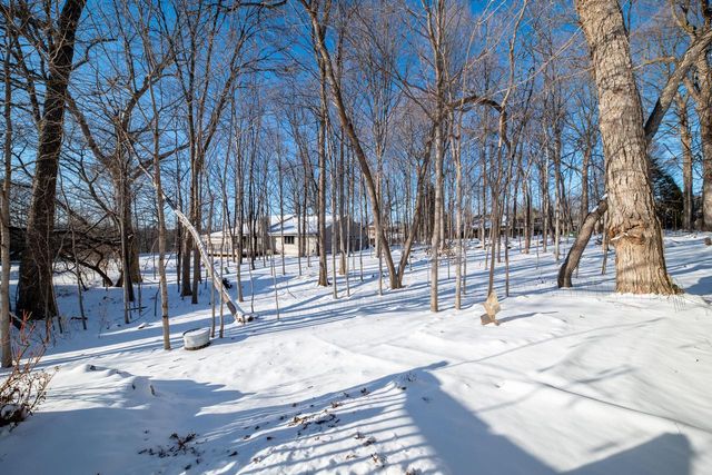 N81W13612 Wedge COURT, Menomonee Falls, WI 53051