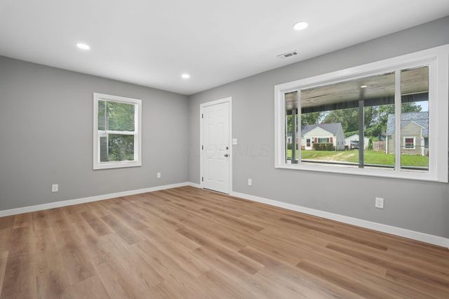 2411 Lindale Road, Columbus, OH 43224
