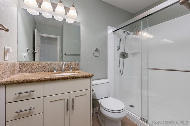 7856 Camino Glorita, San Diego, CA 92122