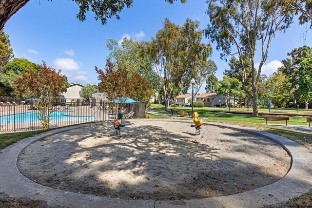 7856 Camino Glorita, San Diego, CA 92122