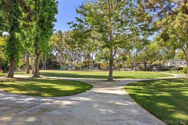 7856 Camino Glorita, San Diego, CA 92122