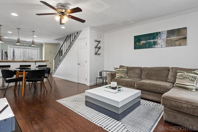 7856 Camino Glorita, San Diego, CA 92122