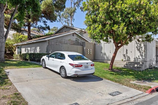 7856 Camino Glorita, San Diego, CA 92122