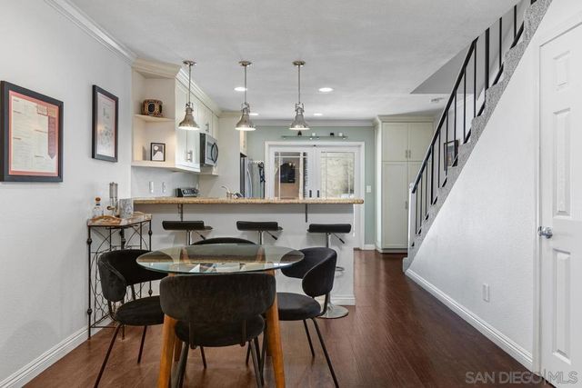 7856 Camino Glorita, San Diego, CA 92122