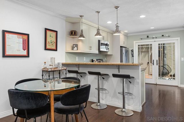 7856 Camino Glorita, San Diego, CA 92122