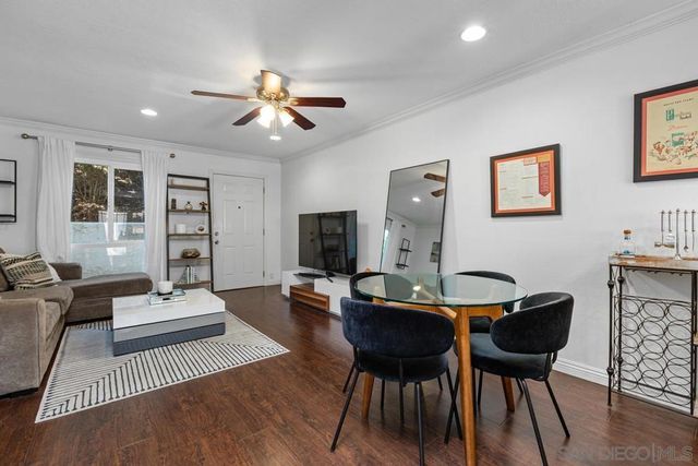 7856 Camino Glorita, San Diego, CA 92122