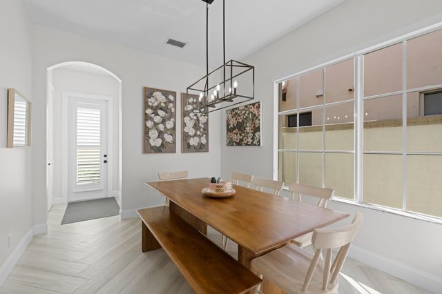 30 Stoney Drive, Palm Beach Gardens, FL 33410