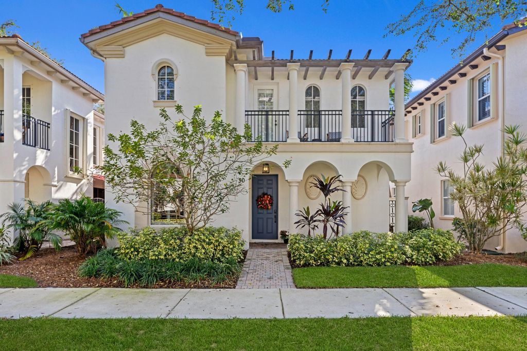 30 Stoney Drive, Palm Beach Gardens, FL 33410