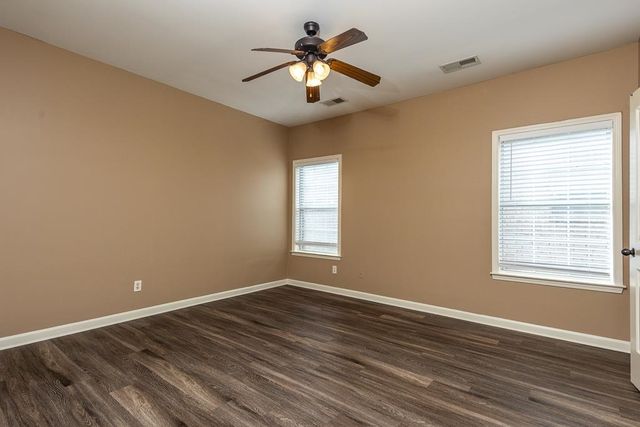1564 WYNNE RD, Cordova, TN 38016