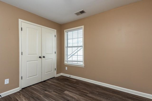 1564 WYNNE RD, Cordova, TN 38016