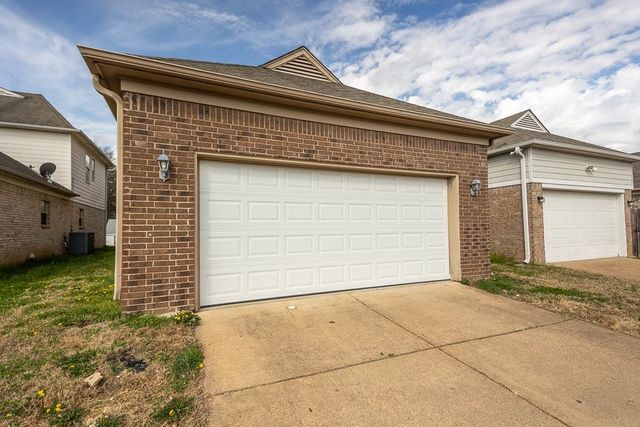 1564 WYNNE RD, Cordova, TN 38016