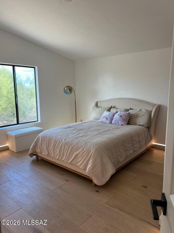 11103 W Panther Peak Drive, Tucson, AZ 85743