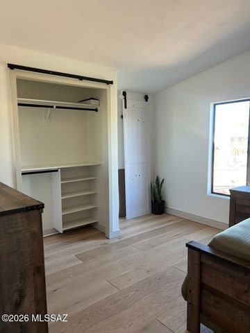 11103 W Panther Peak Drive, Tucson, AZ 85743