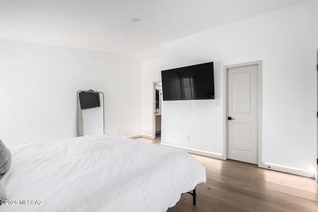 11103 W Panther Peak Drive, Tucson, AZ 85743