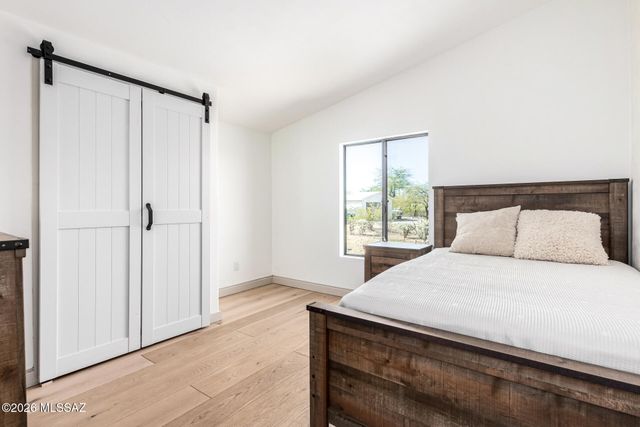 11103 W Panther Peak Drive, Tucson, AZ 85743