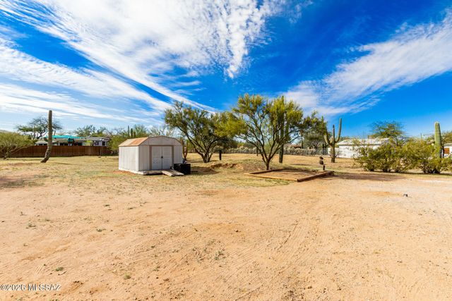 11103 W Panther Peak Drive, Tucson, AZ 85743