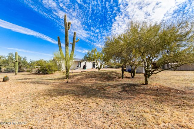 11103 W Panther Peak Drive, Tucson, AZ 85743