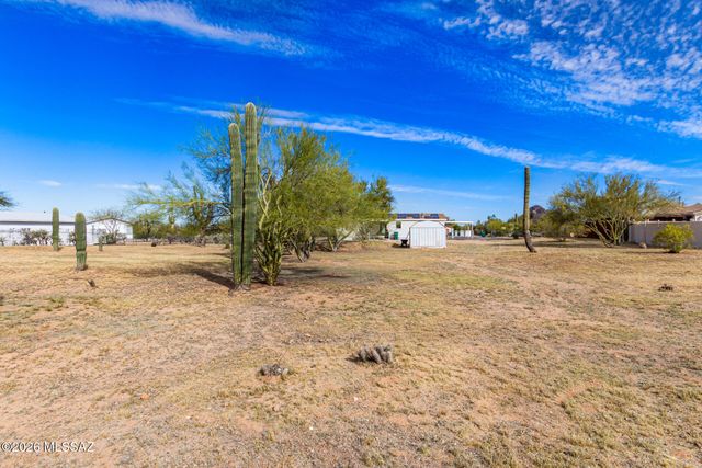 11103 W Panther Peak Drive, Tucson, AZ 85743