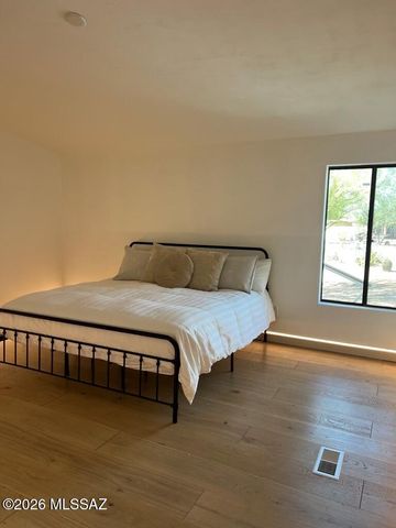 11103 W Panther Peak Drive, Tucson, AZ 85743