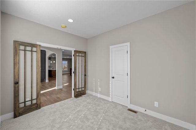 18580 W 169th Terrace, Olathe, KS 66062